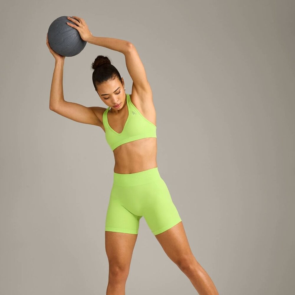 EffortlessLift™ Seamless Mid Rise Shorts